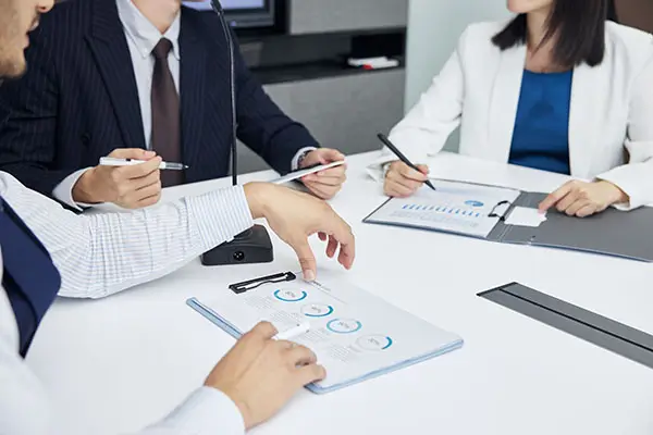 为什么电脑老卡机黑屏