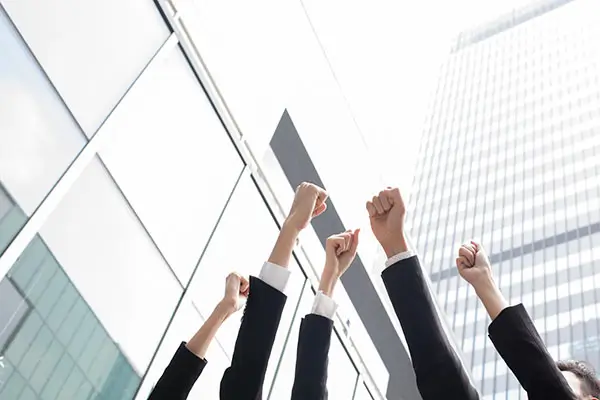 如何判定电脑是什么系统